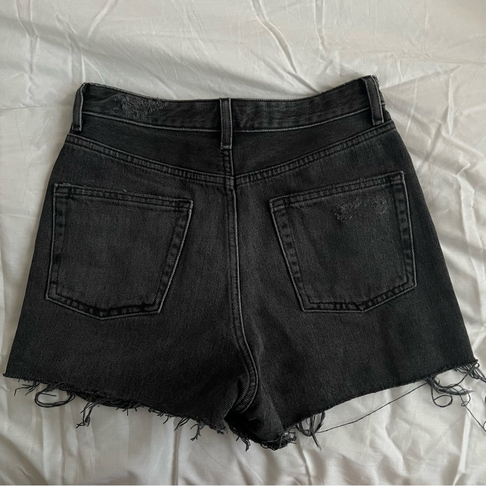 TOP SHOP High Rise Denim Mom Shorts - Picture 2 of 6